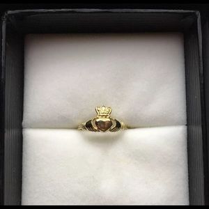 Genuine 14k Gold Claddagh Ring